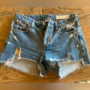 Rag & Bone denim fray shorts, distressed mid wash mid rise. Size 25